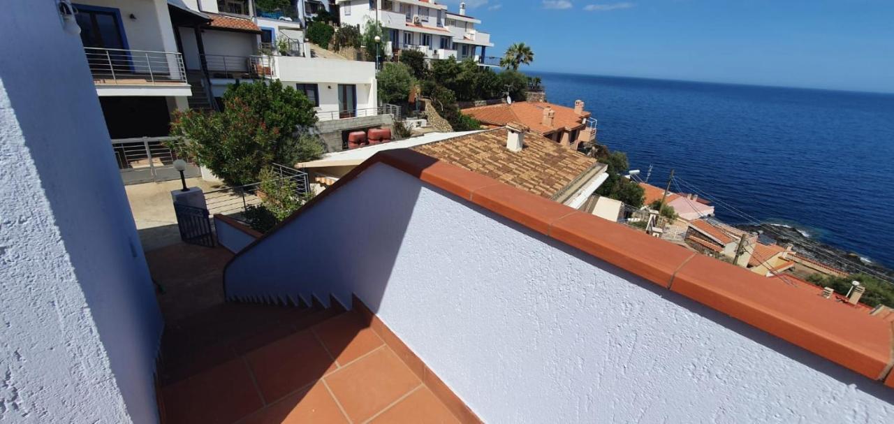 Appartamento Terrazza Vista Mare 卡拉古诺内 外观 照片